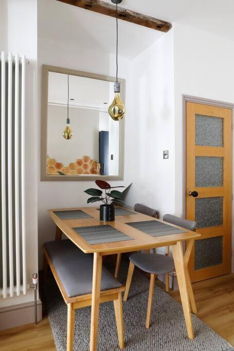 Stunning 2 Bedroom Flat 8Min Walk From The Beach Brighton Exterior photo