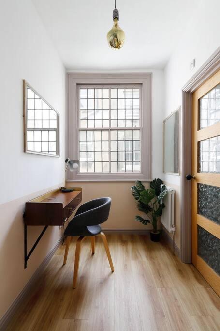Stunning 2 Bedroom Flat 8Min Walk From The Beach Brighton Exterior photo